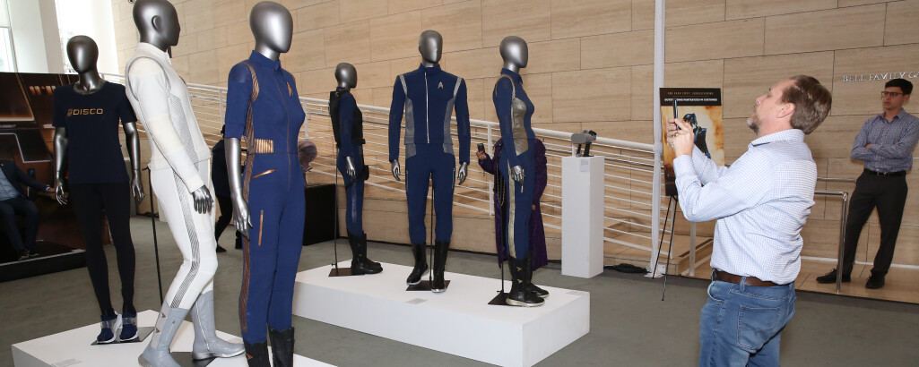 2019 PaleyExhibit LA Star Trek Discovery 3840x1536 Slide 3 Image