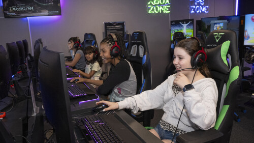 PaleyGX PGX 1200 x 675 Girls Gaming