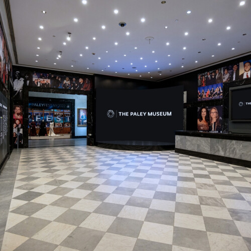 Rentals Sq Lobby 1 MAIN