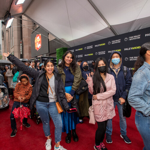 crowds on red carpet